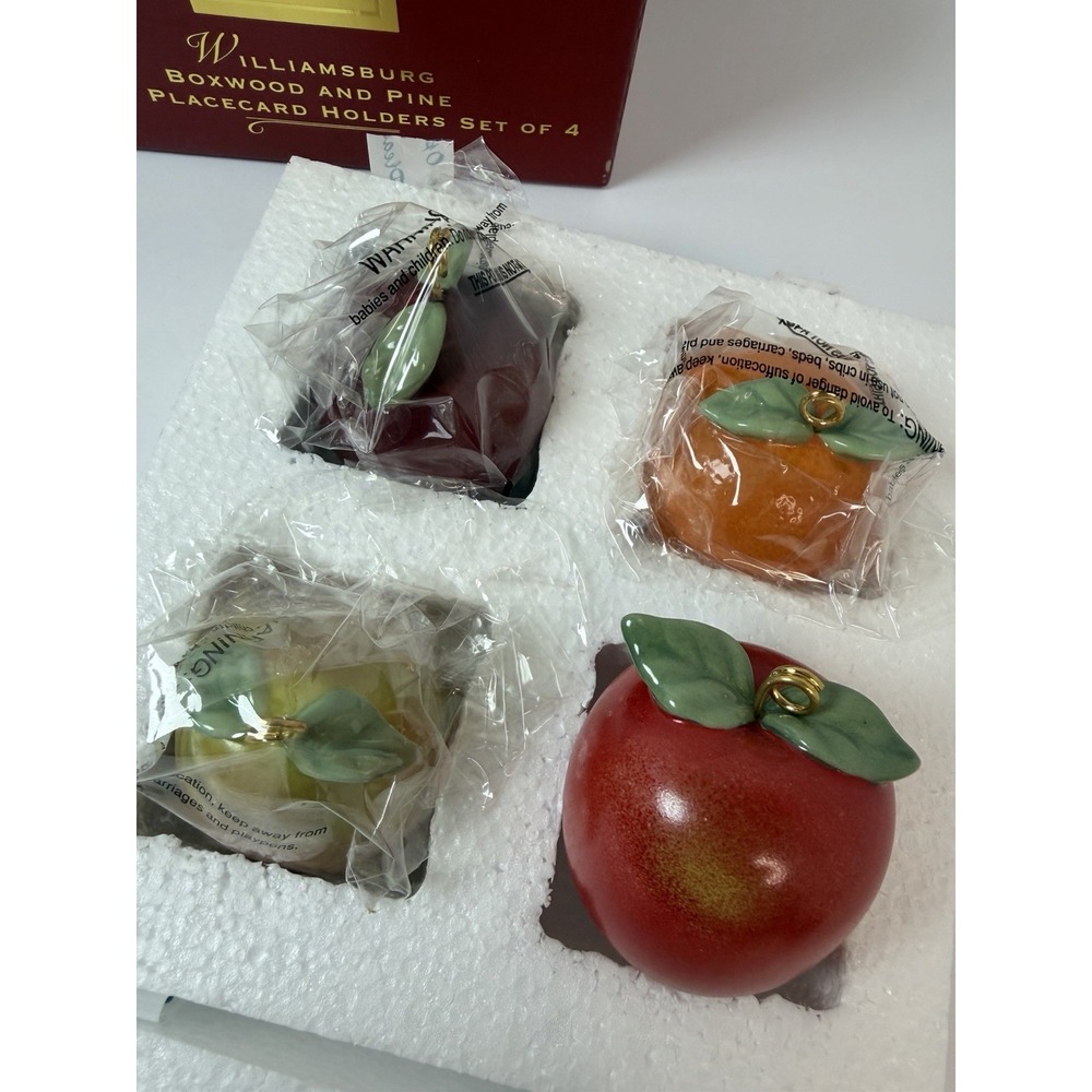 Lenox Williamsburg Boxwood And Pine Fruit Place card Holder Set Of 4 - Picture 2 of 11